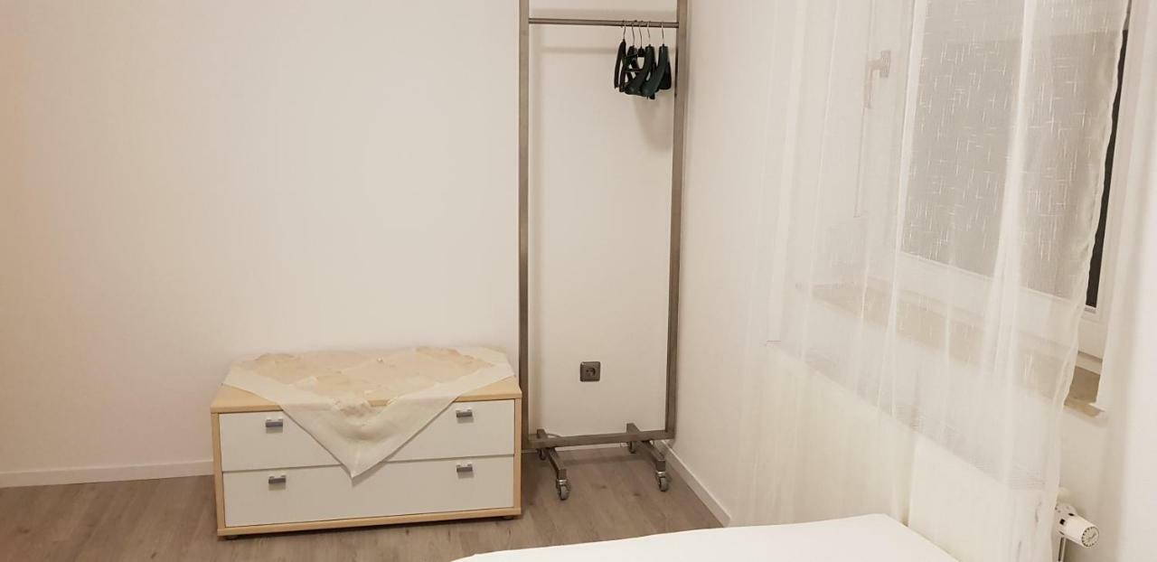 Outletcity Ferienwohnung Apartment 2 Metzingen  Exteriér fotografie